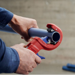KNIPEX 90 23 01 BK Obcinak do rur z tworzywa DP50