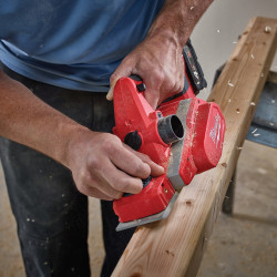 Strug akumulatorowy Milwaukee 4933451113 M18 BP-502 + M12-18FC