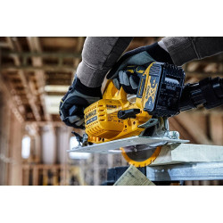 Pilarka tarczowa 18V 2x5Ah 184mm DEWALT TS Ładowar