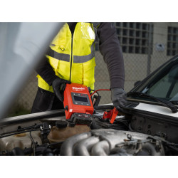 Urządzenie rozruchowe Milwaukee M18 JS2000  booster
