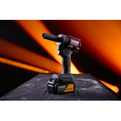 Klucz udarowy akumulatorowy DeWalt McLaren DCF92M